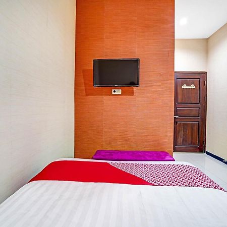 Oyo 90889 Dkb Residence Surabaya Exteriör bild